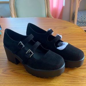 Size 9 Black Mary Jane Platform Shoes